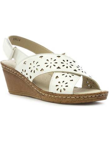 White sandals shoe on sale zone