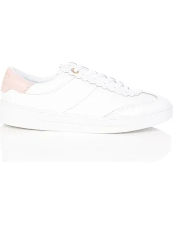 ebby retro scallop trainer