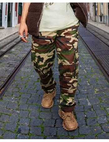 boohooman camo trousers