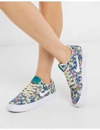 nike canvas trainers womens