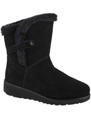 Shop Wedge Boots up to 95% | DealDoodle