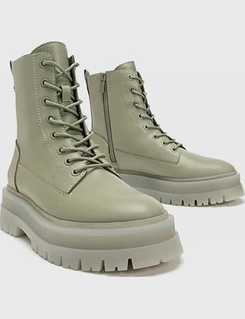 stradivarius khaki boots