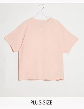 nike mini swoosh boyfriend t shirt