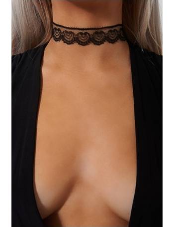 Amia Lace Choker Bra