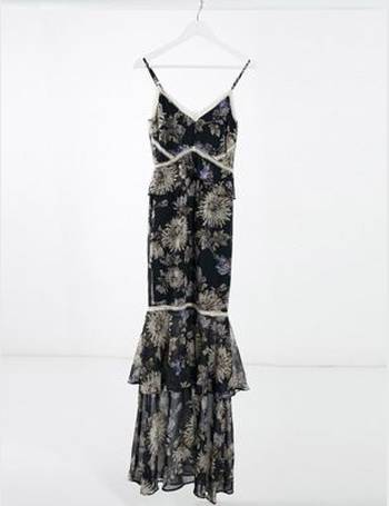 Hope & Ivy contrast lace floral maxi dress in navy