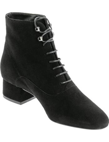 Shop Andr Women s Black Leather Boots up to 50 Off DealDoodle