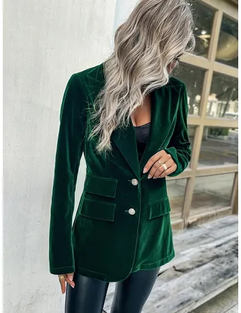 SHEIN Plus Flap Detail Velvet Blazer