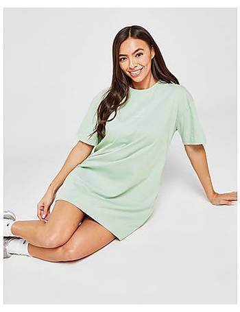 sports shirt dress