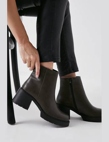 faith barc heeled hiker boots in black