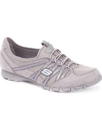 skechers shoes at pavers