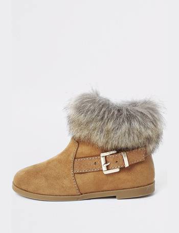 river island fluffy boots