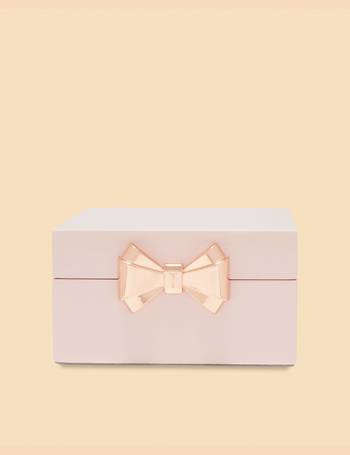 bredde Ligegyldighed Betydning Faydasız Larry Belmont Modaya uygun ted baker white lacquered jewellery box  with musical ballerina - rivero-inmobiliaria.com