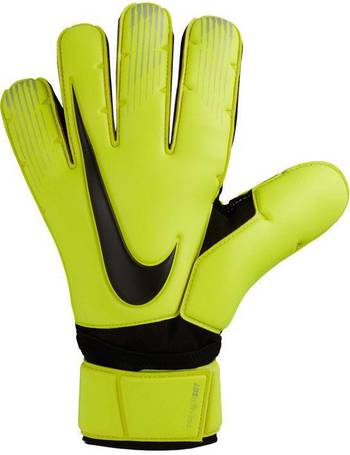 nike goalkeeper gloves sports direct