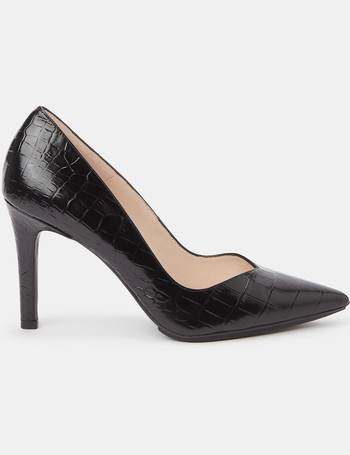 Shop Women s Lodi Court Heels up to 45 Off DealDoodle