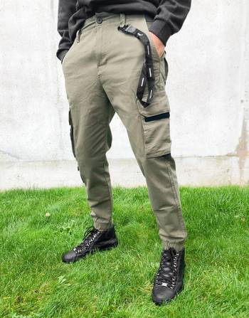 Bershka cargo trousers in khaki with belt