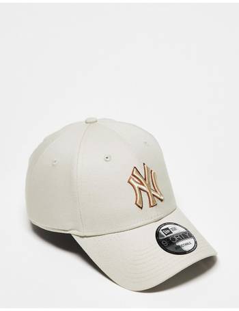 Shop New era 9Forty ladies Cap - New York Yankees khaki beige. One of many  items available from our Hats department her…