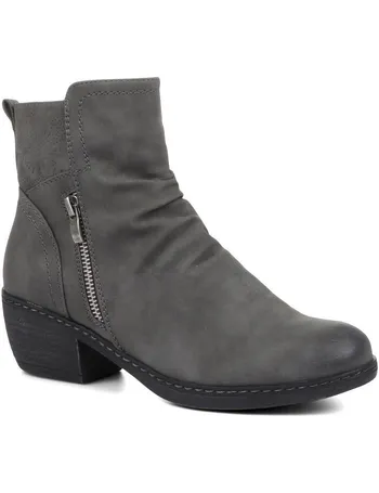 pavers fur lined ankle boots