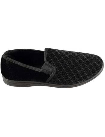 sports direct lorry slippers
