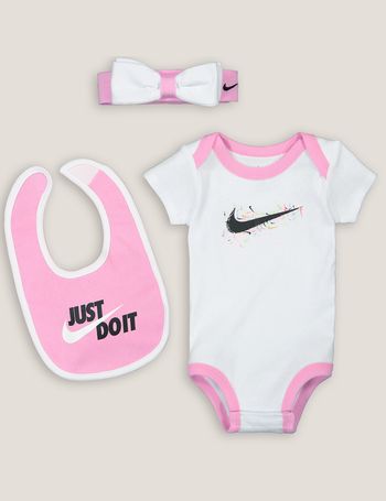 newborn nike set