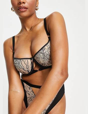 Shop Curvy Kate DD+ Bras up to 75% Off