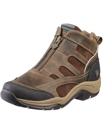 sports direct mens walking boots
