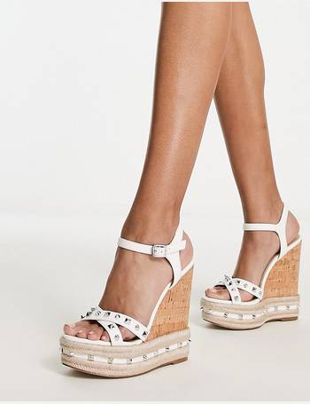 Steve madden best sale taupe wedges