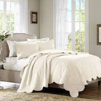 August Grove Bedspreads