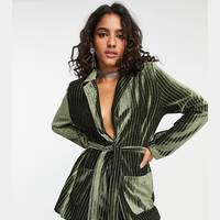 I Saw It First Women's Green Suits