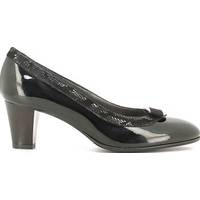 Grace Shoes Black Court Heels for Women