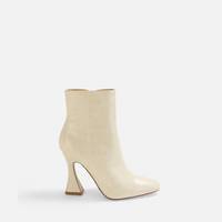 Missguided Women's White Ankle Boots