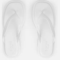 SIMMI Women's White Flat Shoes