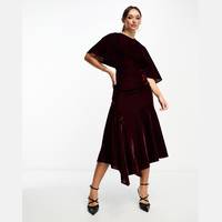 ASOS DESIGN Women's Burgundy Velvet Dresses