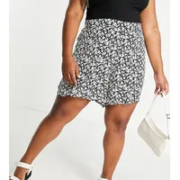 New Look Plus Size Shorts