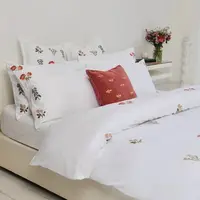 Elizabeth Scarlett White Duvet Covers