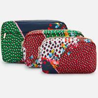 The Hut Wash Bags
