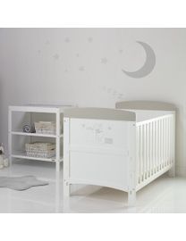 Obaby winnie the pooh nursery furniture hotsell