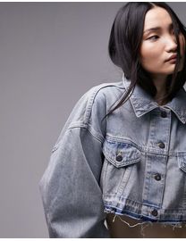 Shop Topshop Women s Cropped Denim Jackets up to 45 Off DealDoodle