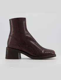 Office ambassador boots snake best sale